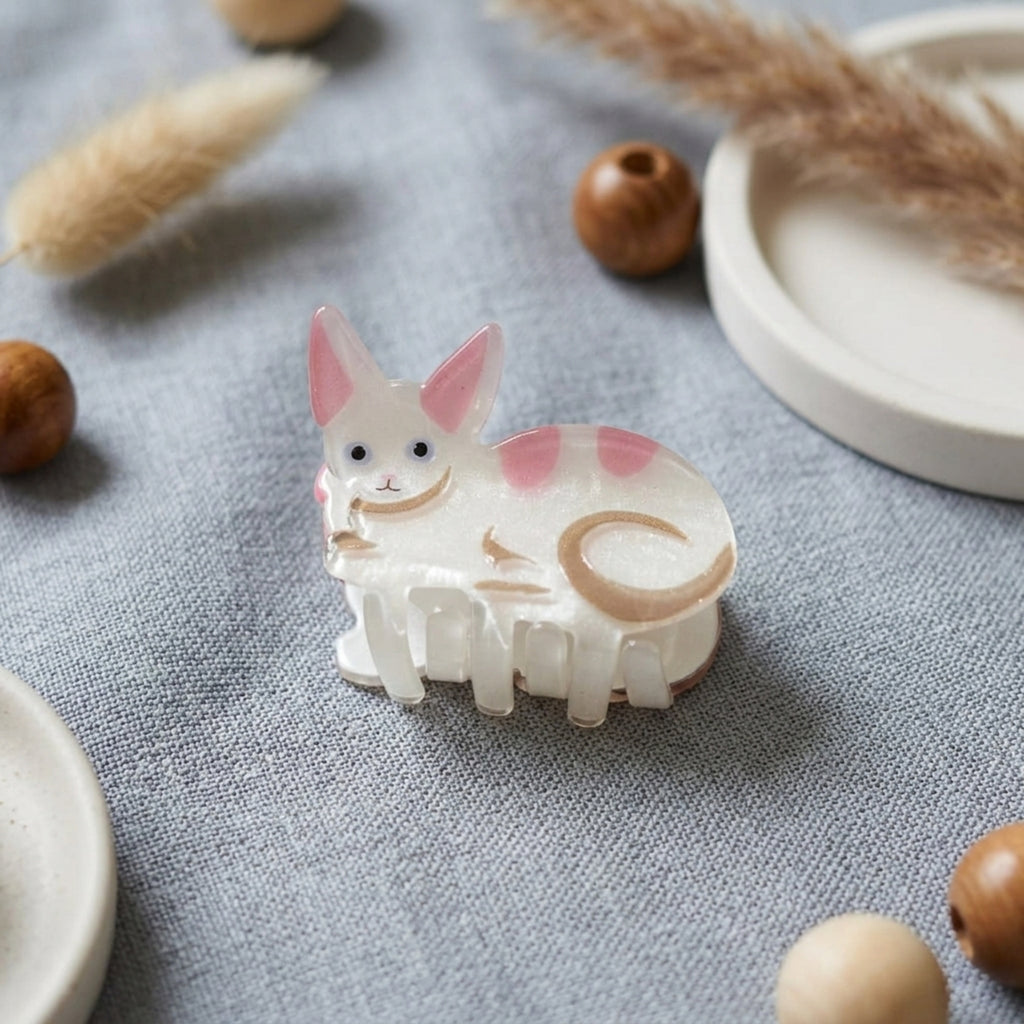 Frosty Kitty Hair Claw Clip